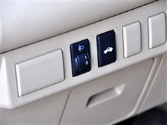 2012�� 1.6L �ֶ�����