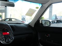 2013�� 1.6L MT GLS