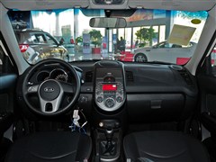 2013�� 1.6L MT GLS