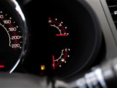 �����ô�����,���,2013�� 1.6L AT Premium,�пط�����ʵ��ͼƬ