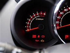 �����ô�����,���,2013�� 1.6L AT Premium,�пط�����ʵ��ͼƬ