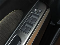 �����ղ�,����R50X,2013�� 1.6L �ֶ�����������,��������ʵ��ͼƬ