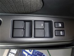 �����ղ�,����R50X,2013�� 1.6L �Զ�����������,��������ʵ��ͼƬ