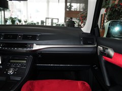 2014 CT200h Ӣ ɫ