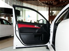 2014 CT200h Ӣ ɫ