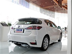 2014 CT200h Ӣ ɫ
