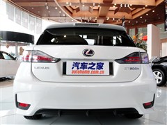 2014 CT200h Ӣ ɫ