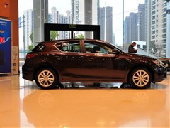 2014 CT200h ʰ ɫ