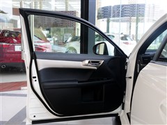 2014 CT200h F-Sport ɫ