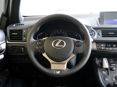 2014 CT200h F-Sport ɫ