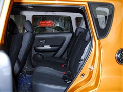 2010�� 2.0L AT Premium