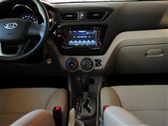 2011�� ���� 1.4L AT TOP