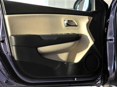 2011�� ���� 1.4L AT TOP