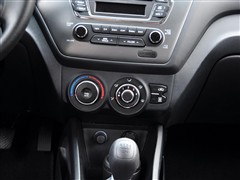 2011�� ���� 1.4L MT TOP