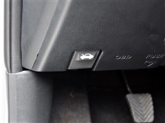 2011�� ���� 1.4L MT TOP