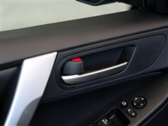 Դ,Դ3ǳ,2011  2.0L Զ,ʵͼƬ