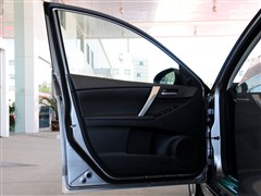 Դ,Դ3ǳ,2011  2.0L Զ,ʵͼƬ