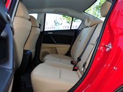 2011  1.6L Զ