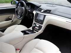 ��ɯ����,GranTurismo,2013�� 4.7L Sport Automatic,�пط�����ʵ��ͼƬ