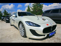 2013�� 4.7L Sport Automatic