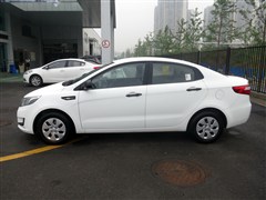 2012�� ���� 1.4L MT GL�����