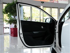 2012�� ���� 1.4L AT GLS�����