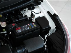 2012�� ���� 1.4L AT GLS�����