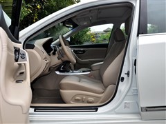 2013�� 2.5L XL-UpperNAVI Tech����