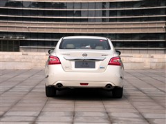 2013�� 2.5L XL-UpperNAVI Tech����