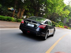 2013�� 2.5L XL-UpperNAVI Tech����