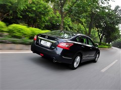 2013�� 2.5L XL-UpperNAVI Tech����