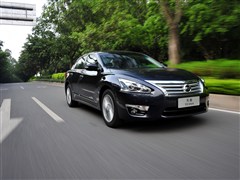 2013�� 2.5L XL-UpperNAVI Tech����