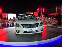 2013 2.0L XEʱа