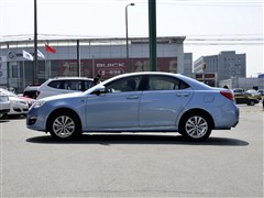 2014�� 550 Plug-in �콢��