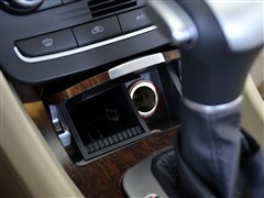 2014�� 550 Plug-in �콢��