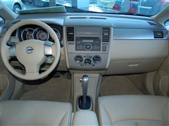 2005�� 1.6G AT