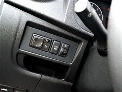 �����ղ�,����R30,2014�� 1.2L �ֶ�������,�пط�����ʵ��ͼƬ