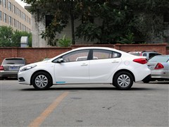 2015 1.6L ֶGL