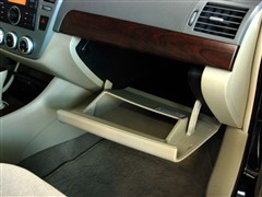 �����ղ�,����,2008�� 1.6XE ���ʰ�,�пط�����ʵ��ͼƬ