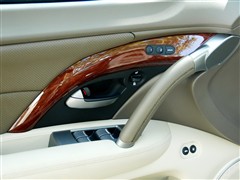 ک,کRL,2008 3.7 AWD,ʵͼƬ