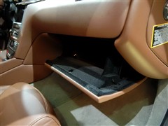 ��ɯ����,GranTurismo,2009�� 4.7L Sport Automatic,�пط�����ʵ��ͼƬ