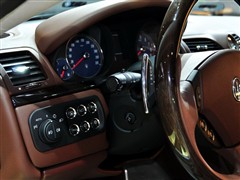 ��ɯ����,GranTurismo,2009�� 4.7L Sport Automatic,�пط�����ʵ��ͼƬ
