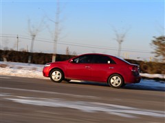 2009�� 1.6L MT GLS