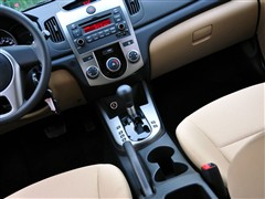 2009�� 1.6L AT GL