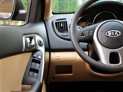 2009�� 1.6L AT GL