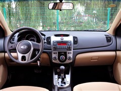 2009�� 1.6L AT GL