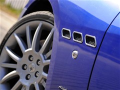 ��ɯ����,GranCabrio,2010�� 4.7L Automatic,����ϸ��ʵ��ͼƬ