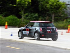2011 1.6T COOPER S