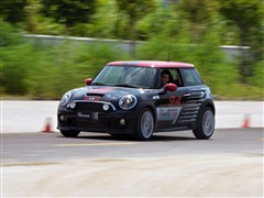 2011 1.6T COOPER S