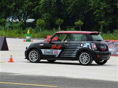 2011 1.6T COOPER S